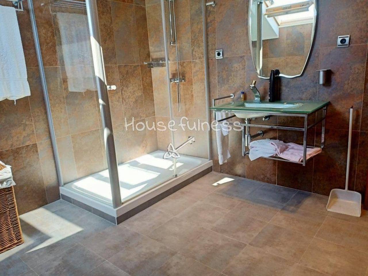 5 camera da letto Villa in vendita in Ferrol con garage - 450.000 € (Rif: 9570411)