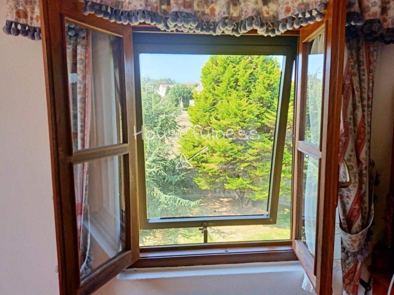 5 camera da letto Villa in vendita in Ferrol con garage - 450.000 € (Rif: 9570411)