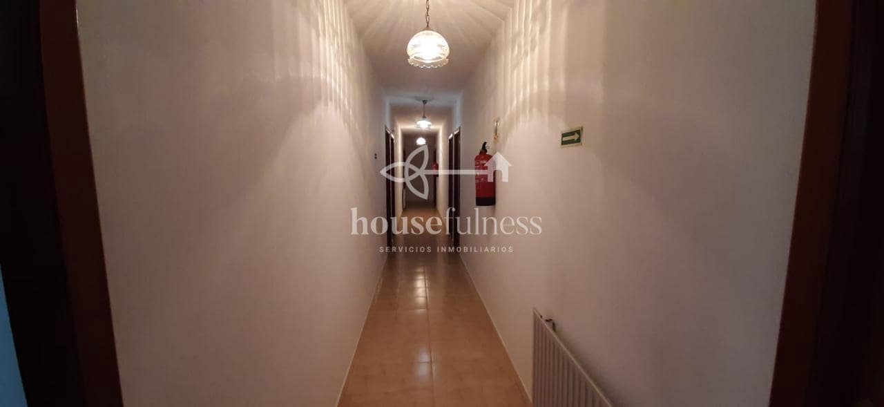 15 slaapkamer Villa te koop in Naron - € 500.000 (Ref: 9570413)