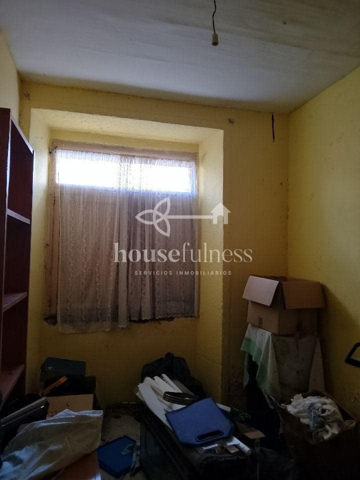 8 makuuhuone Omakotitalo myytävänä paikassa Neda mukana 
autotalli - 183 000 € (Ref: 9570415)