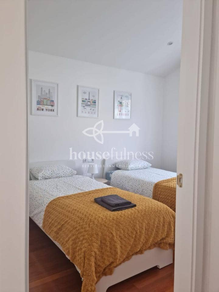 3 slaapkamer Villa te koop in Pantin met zwembad garage - € 450.000 (Ref: 9570416)