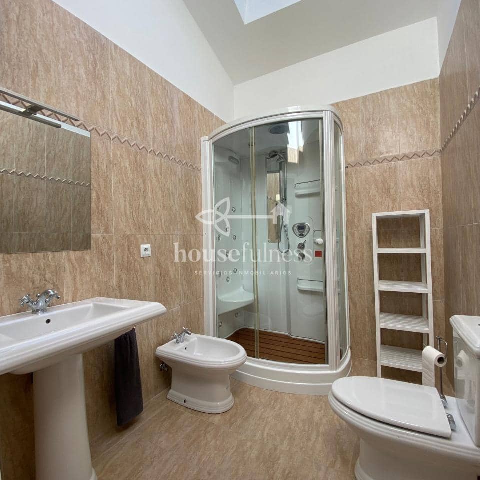 3 slaapkamer Villa te koop in Pantin met zwembad garage - € 450.000 (Ref: 9570416)