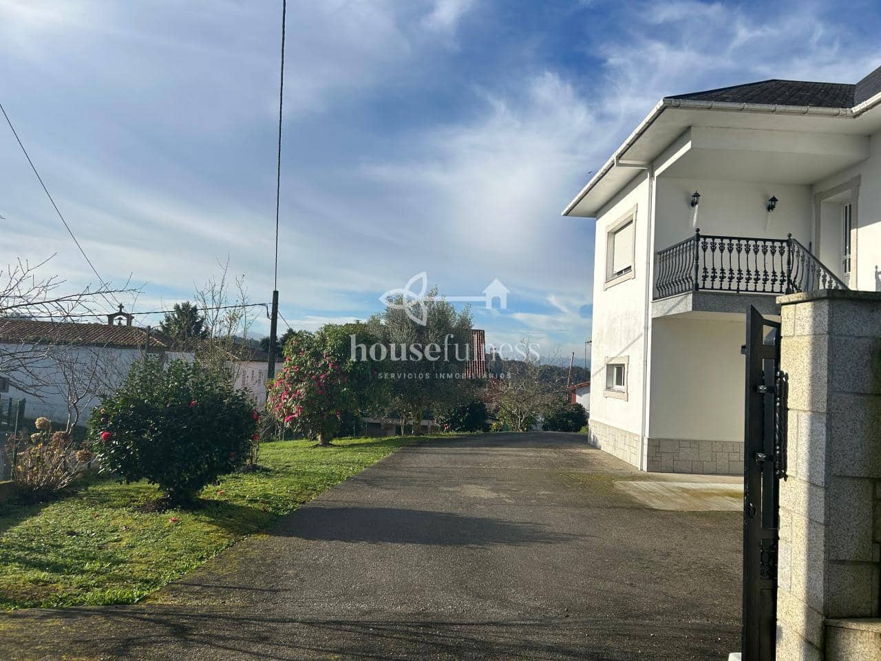 7 sovrum Hus till salu i Mino med garage - 570 000 € (Ref: 9570418)