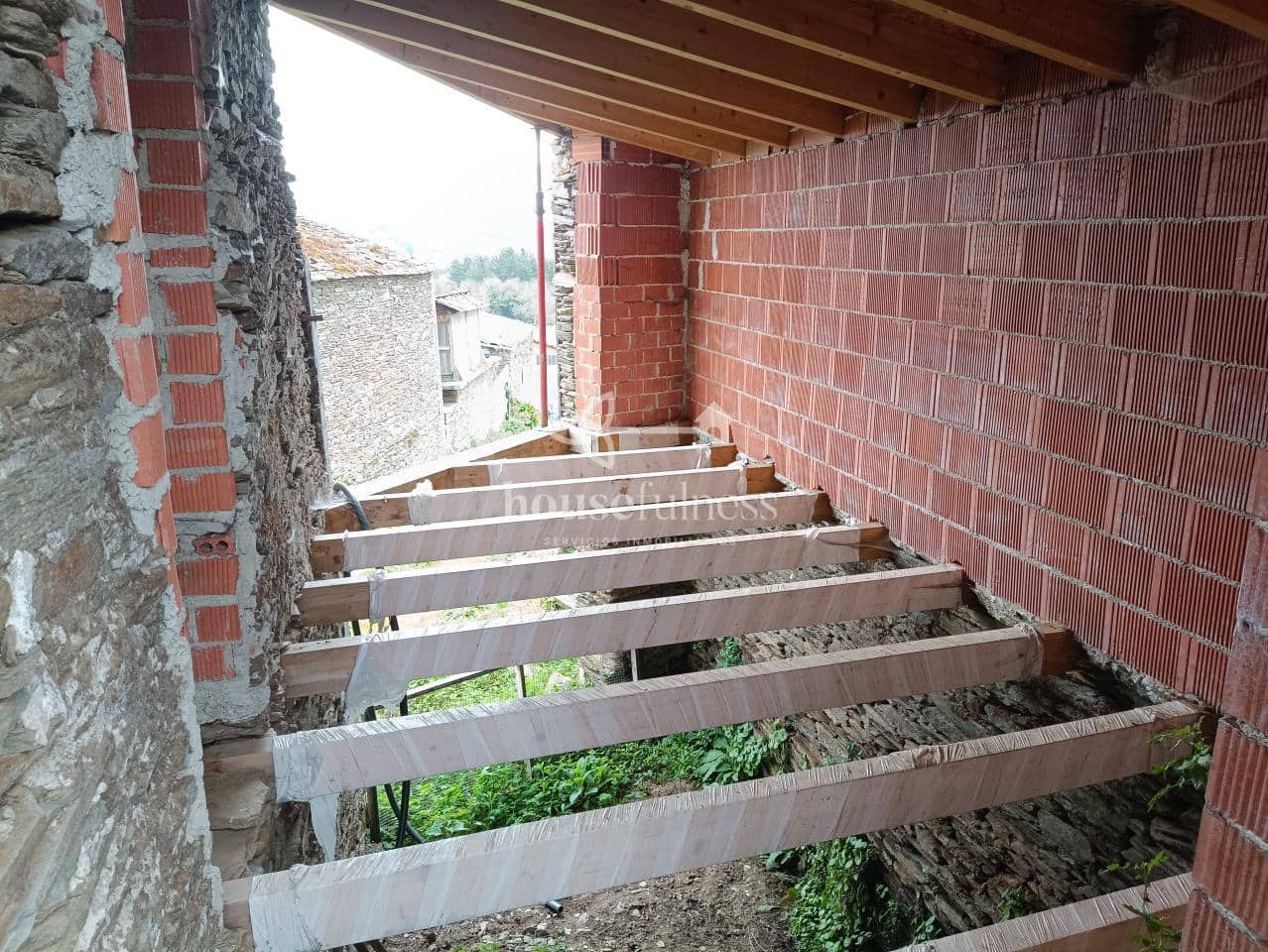 Finca/Landhuis te koop in Lugo stad - € 70.000 (Ref: 9570422)