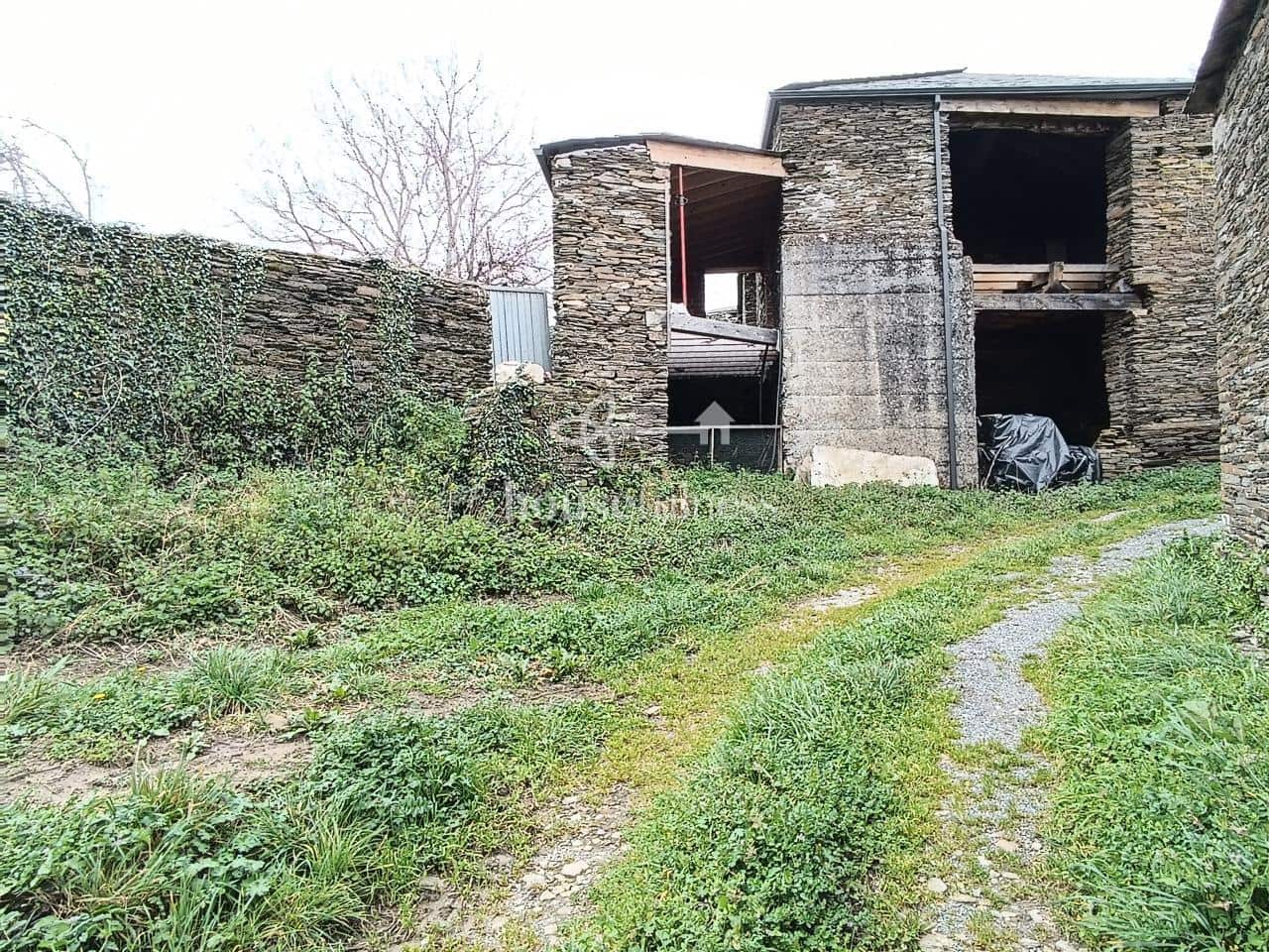 Finca/Landhuis te koop in Lugo stad - € 70.000 (Ref: 9570422)