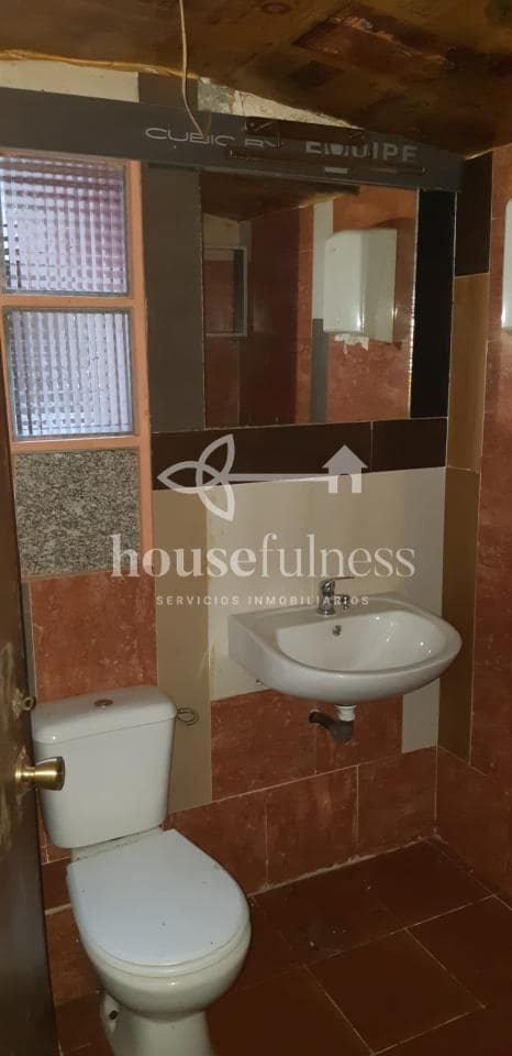 3 slaapkamer Finca/Landhuis te koop in Ortigueira met garage - € 99.000 (Ref: 9570424)