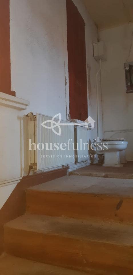 3 slaapkamer Finca/Landhuis te koop in Ortigueira met garage - € 99.000 (Ref: 9570424)