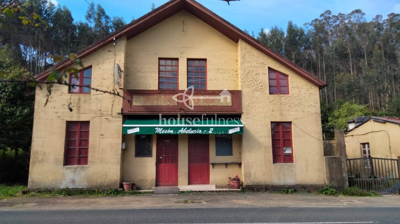 3 slaapkamer Finca/Landhuis te koop in Ortigueira met garage - € 99.000 (Ref: 9570424)