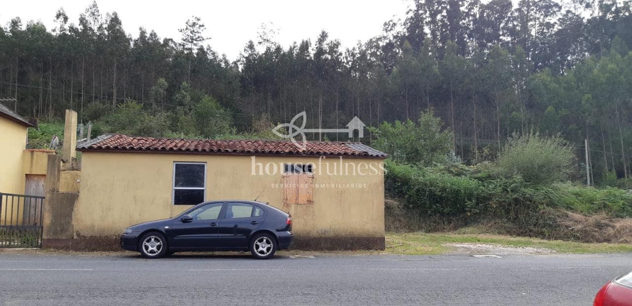 3 slaapkamer Finca/Landhuis te koop in Ortigueira met garage - € 99.000 (Ref: 9570424)