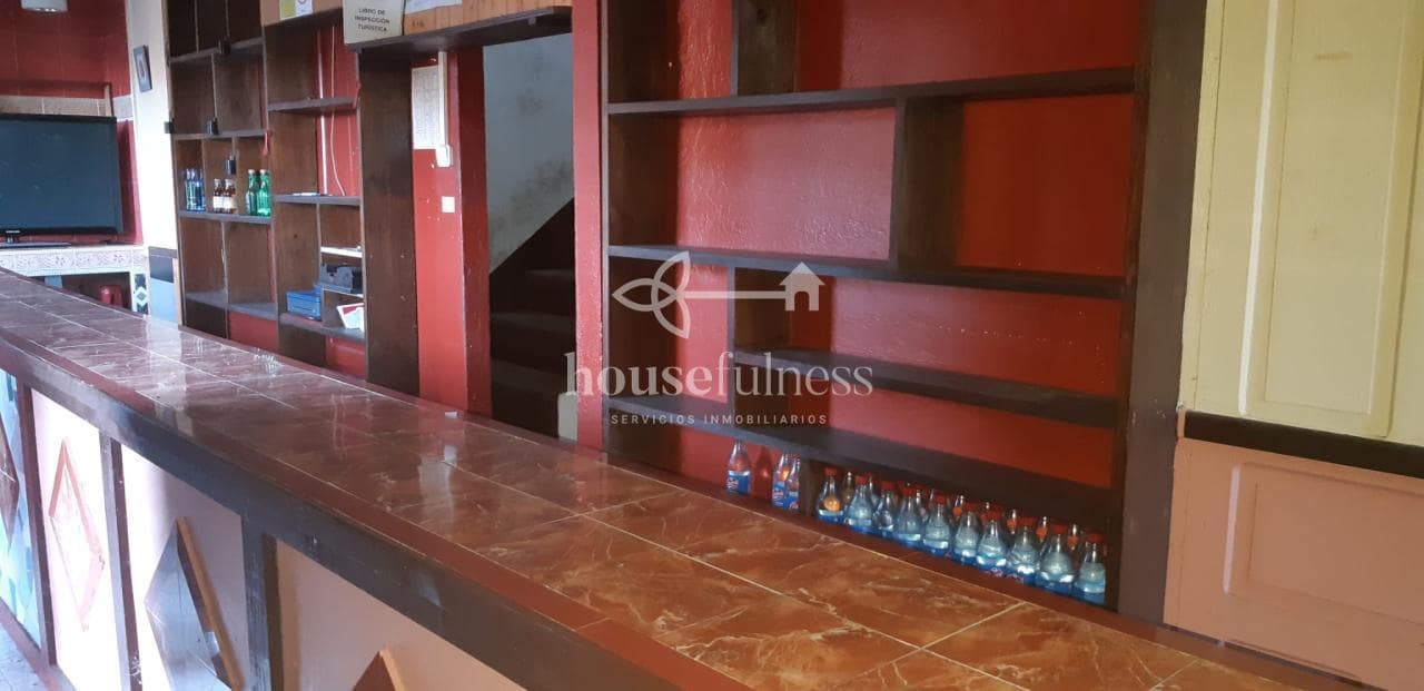 3 slaapkamer Finca/Landhuis te koop in Ortigueira met garage - € 99.000 (Ref: 9570424)