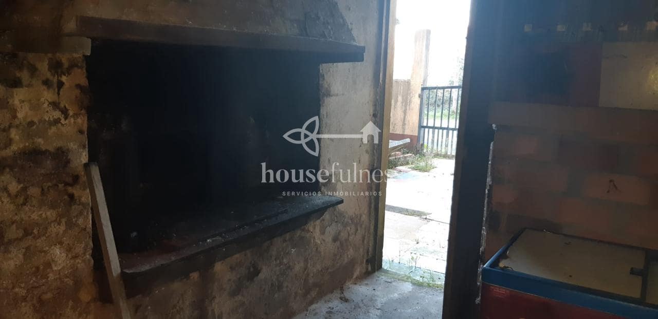 3 slaapkamer Finca/Landhuis te koop in Ortigueira met garage - € 99.000 (Ref: 9570424)