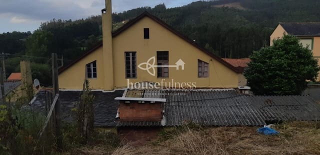 3 slaapkamer Finca/Landhuis te koop in Ortigueira met garage - € 99.000 (Ref: 9570424)