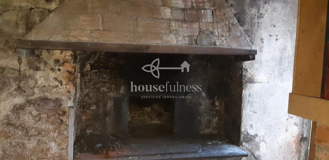 3 slaapkamer Finca/Landhuis te koop in Ortigueira met garage - € 99.000 (Ref: 9570424)