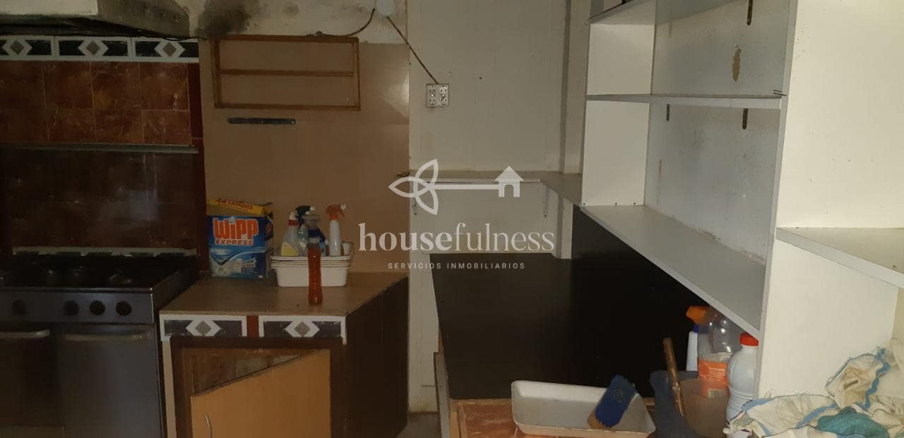 3 slaapkamer Finca/Landhuis te koop in Ortigueira met garage - € 99.000 (Ref: 9570424)