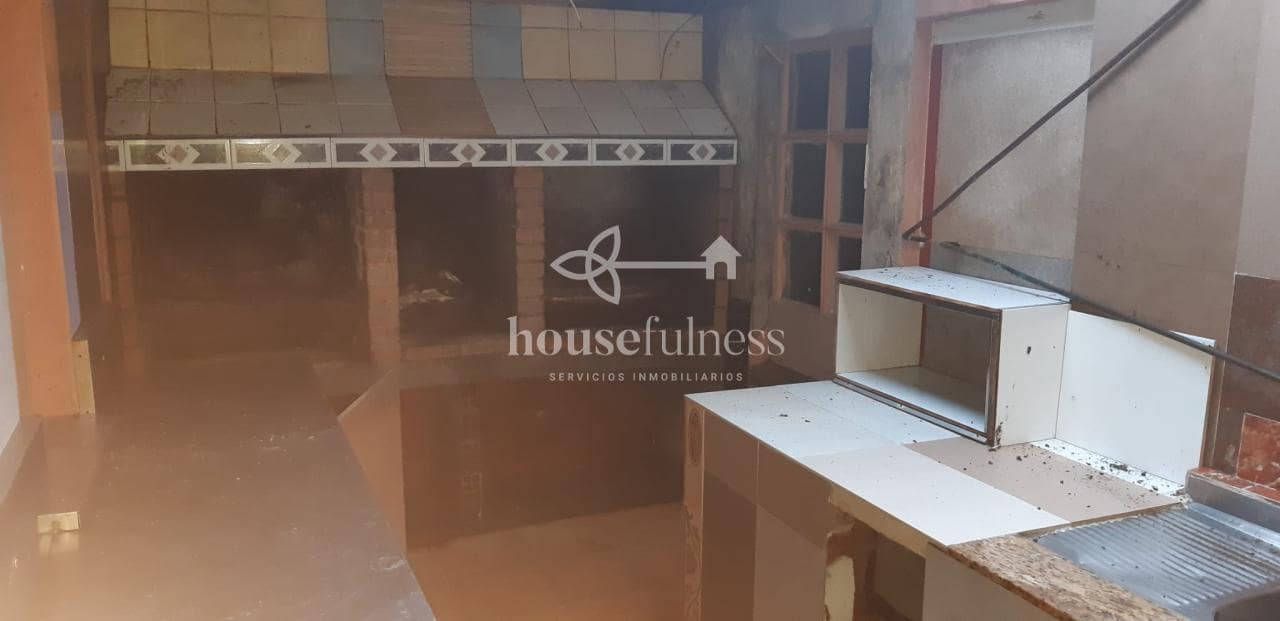 3 slaapkamer Finca/Landhuis te koop in Ortigueira met garage - € 99.000 (Ref: 9570424)