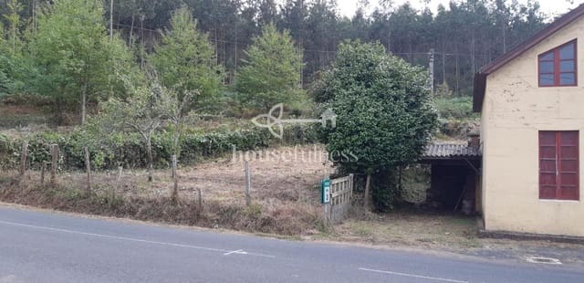 3 slaapkamer Finca/Landhuis te koop in Ortigueira met garage - € 99.000 (Ref: 9570424)