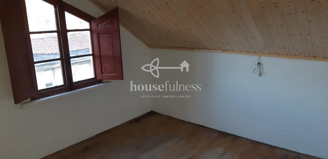 3 slaapkamer Finca/Landhuis te koop in Ortigueira met garage - € 99.000 (Ref: 9570424)