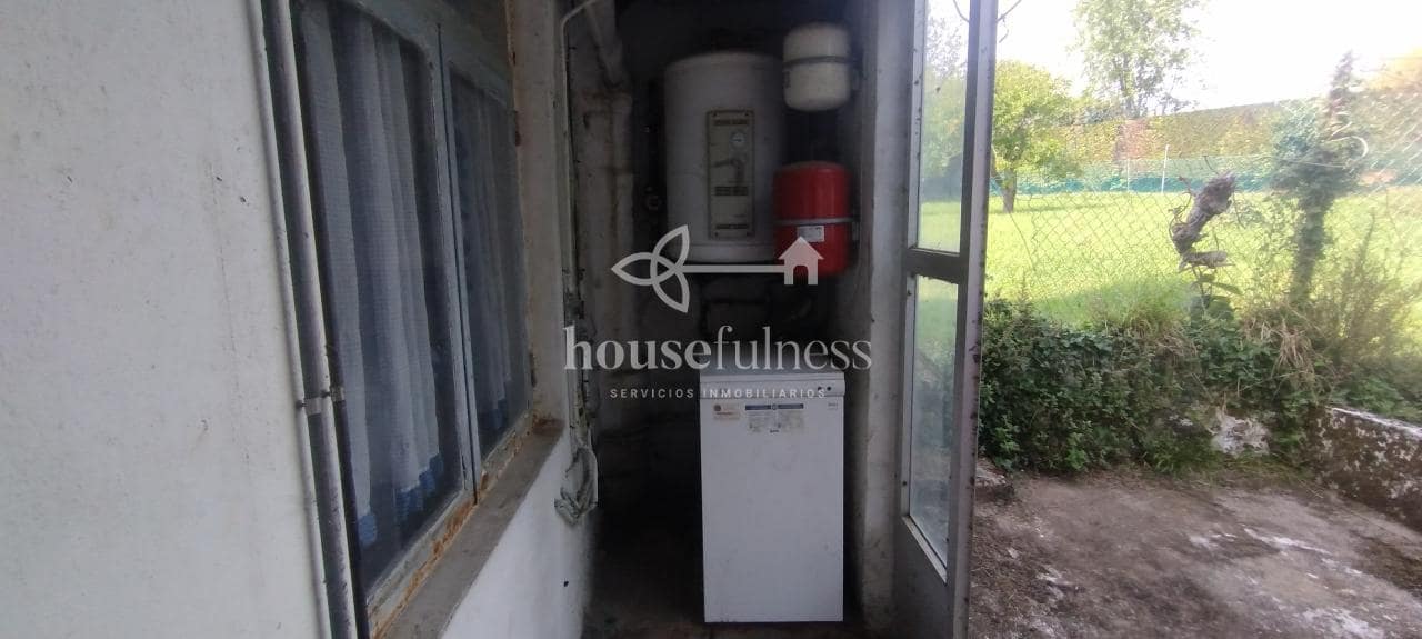 4 makuuhuone Omakotitalo myytävänä paikassa Ferrol mukana 
autotalli - 190 000 € (Ref: 9570429)