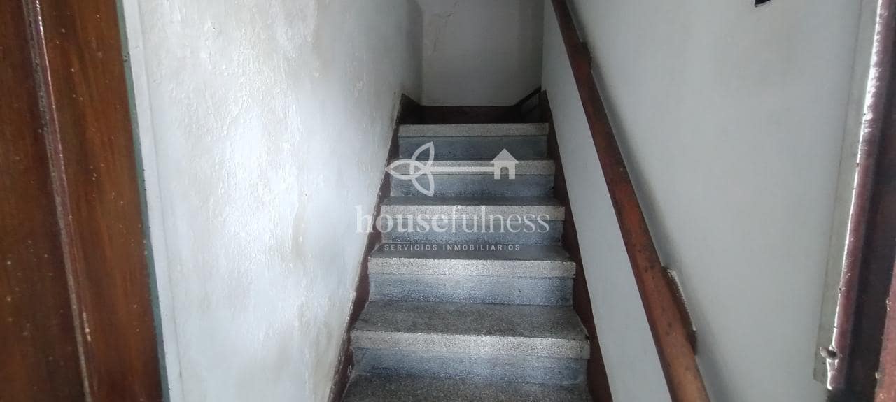 4 makuuhuone Omakotitalo myytävänä paikassa Ferrol mukana 
autotalli - 190 000 € (Ref: 9570429)