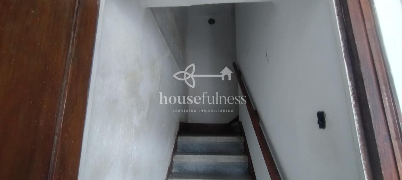 4 makuuhuone Omakotitalo myytävänä paikassa Ferrol mukana 
autotalli - 190 000 € (Ref: 9570429)