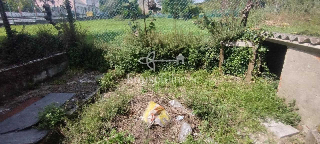 4 makuuhuone Omakotitalo myytävänä paikassa Ferrol mukana 
autotalli - 190 000 € (Ref: 9570429)