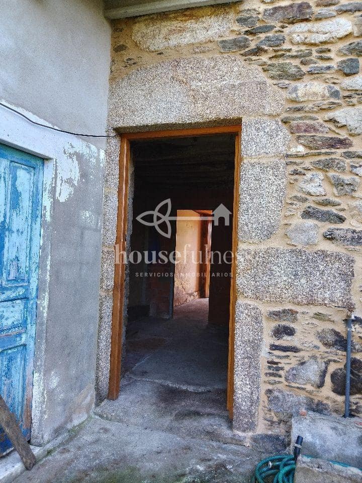 3 sovrum Hus till salu i Somozas - 160 000 € (Ref: 9570430)