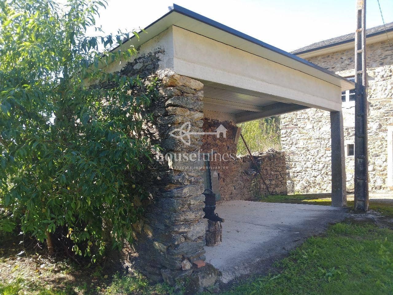 3 sovrum Hus till salu i Somozas - 160 000 € (Ref: 9570430)