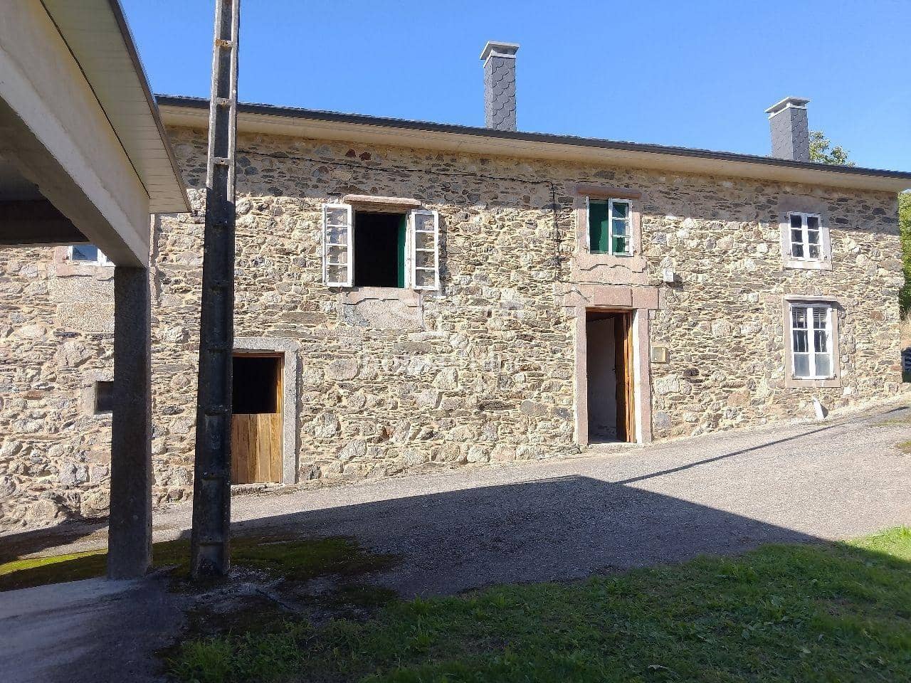 3 sovrum Hus till salu i Somozas - 160 000 € (Ref: 9570430)