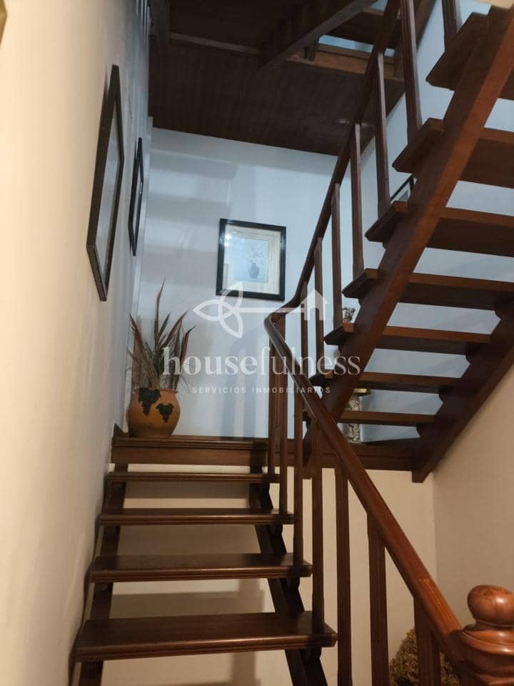 4 makuuhuone Huvila myytävänä paikassa Ares mukana 
autotalli - 320 000 € (Ref: 9574002)