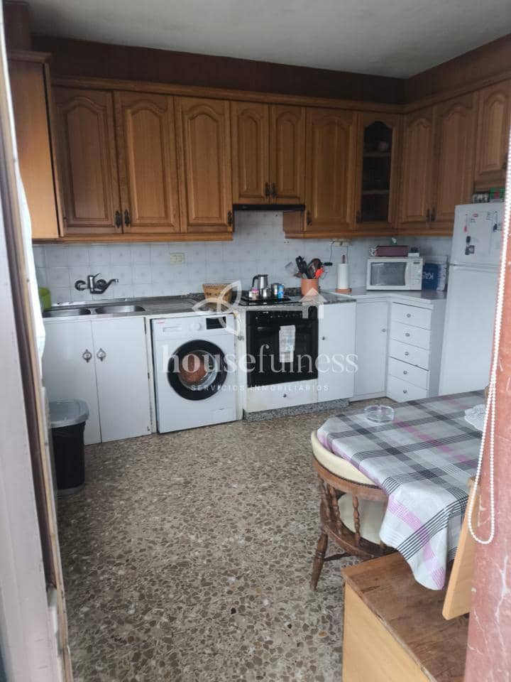 4 makuuhuone Huvila myytävänä paikassa Ares mukana 
autotalli - 320 000 € (Ref: 9574002)