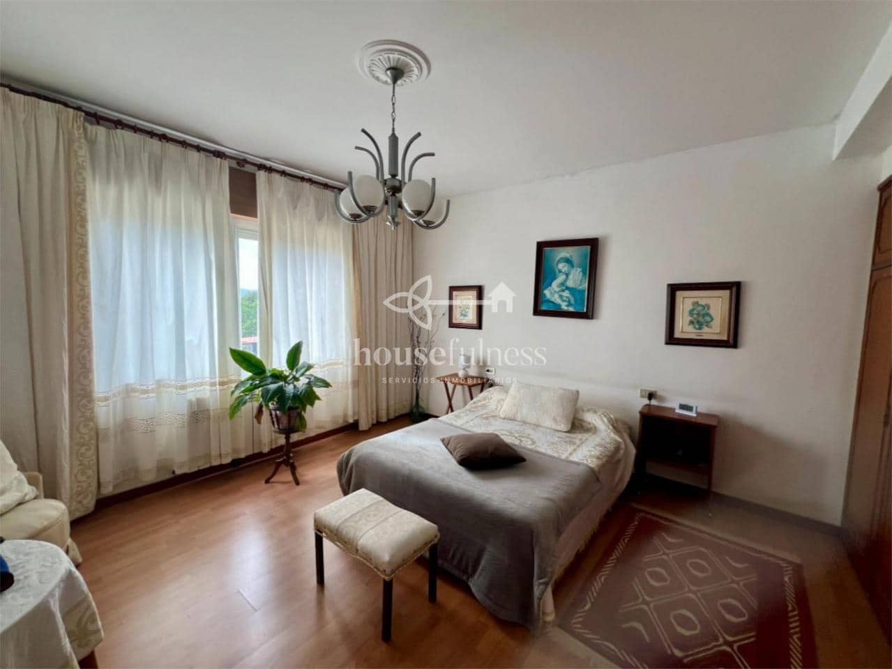 4 makuuhuone Huvila myytävänä paikassa Ares mukana 
autotalli - 320 000 € (Ref: 9574002)