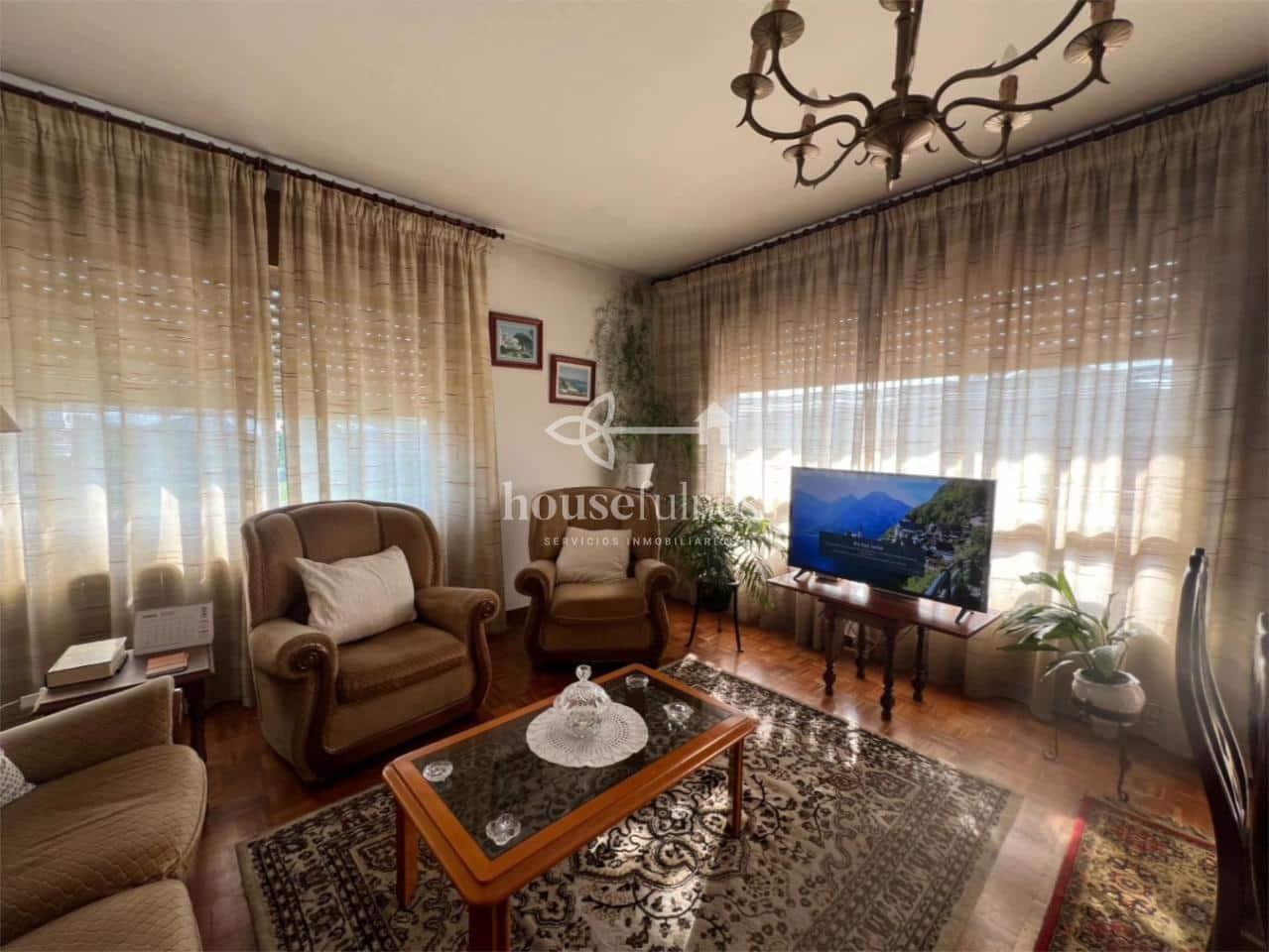 4 makuuhuone Huvila myytävänä paikassa Ares mukana 
autotalli - 320 000 € (Ref: 9574002)