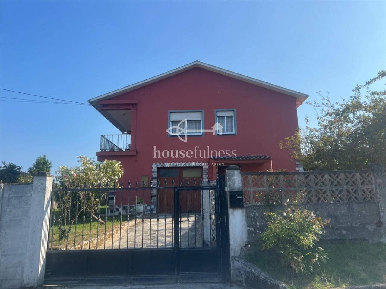 4 makuuhuone Huvila myytävänä paikassa Ares mukana 
autotalli - 320 000 € (Ref: 9574002)