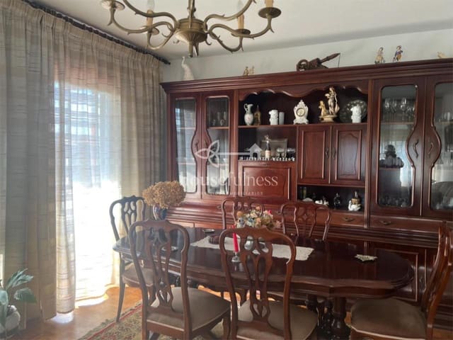 4 makuuhuone Huvila myytävänä paikassa Ares mukana 
autotalli - 320 000 € (Ref: 9574002)