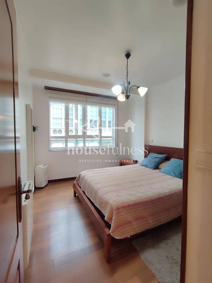 3 bedroom Flat for sale in Ferrol - € 130,000 (Ref: 9599250)