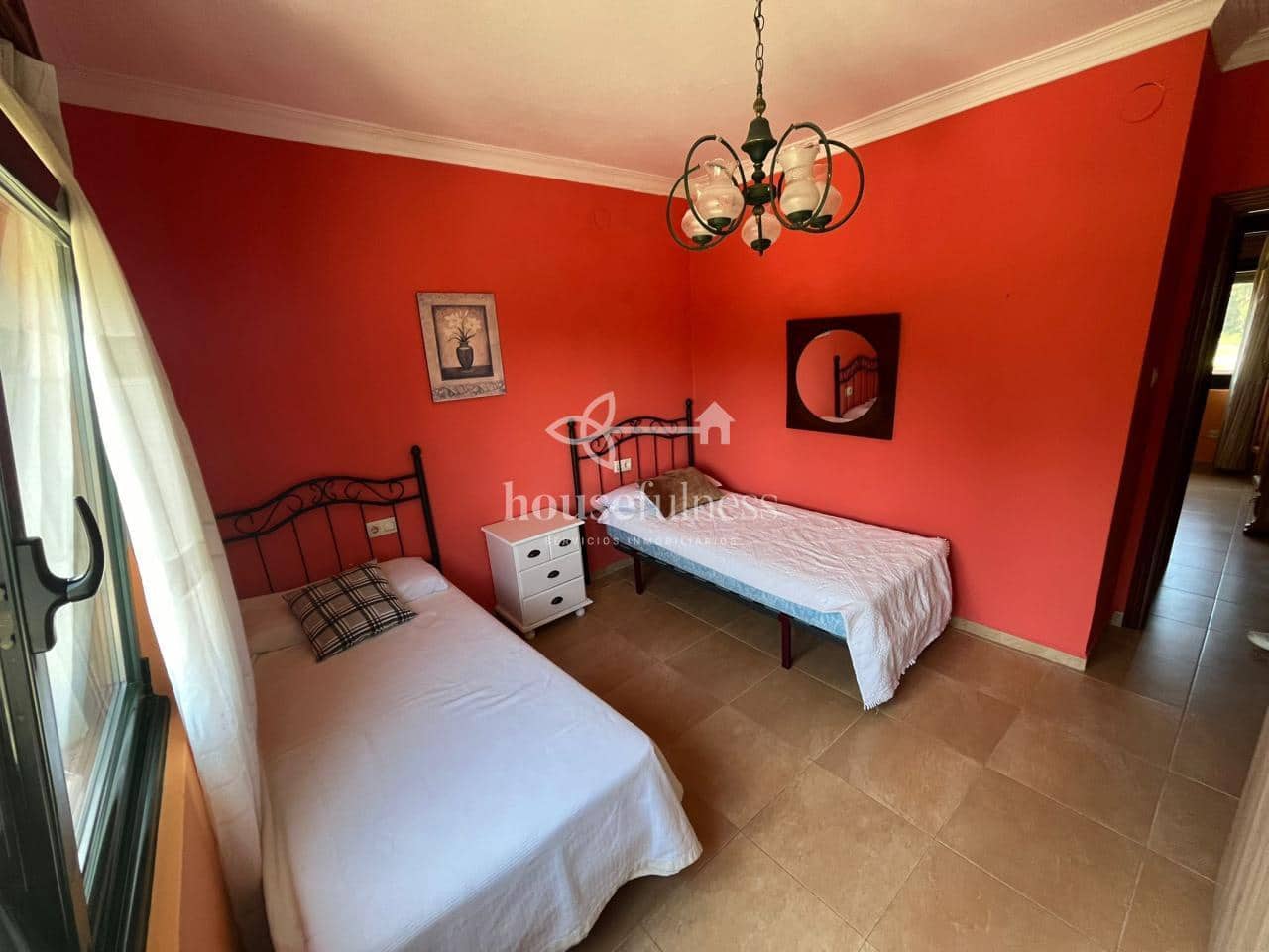 10 bedroom Villa for sale in Valdovino with garage - € 420,000 (Ref: 9604616)