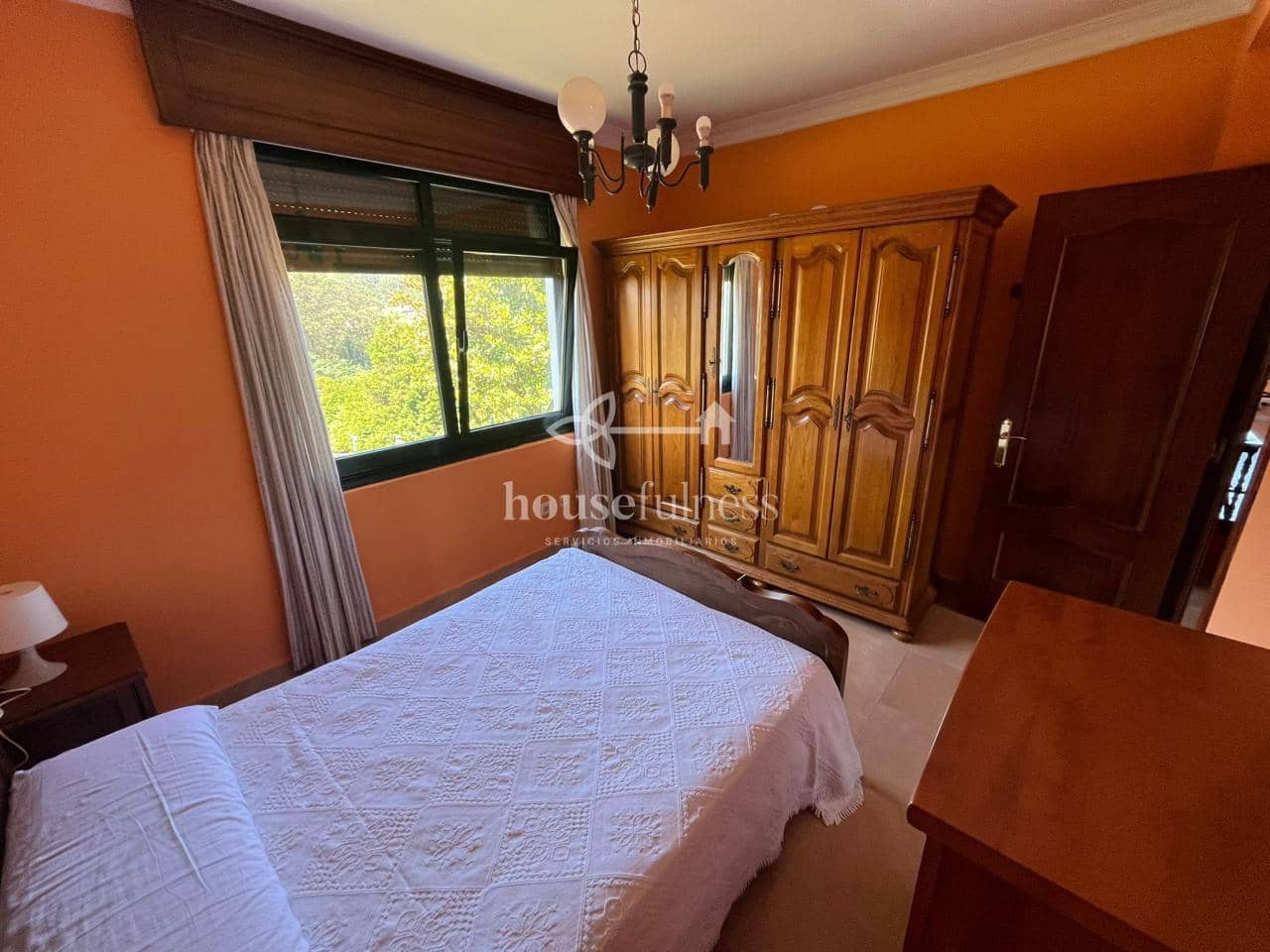 10 bedroom Villa for sale in Valdovino with garage - € 420,000 (Ref: 9604616)