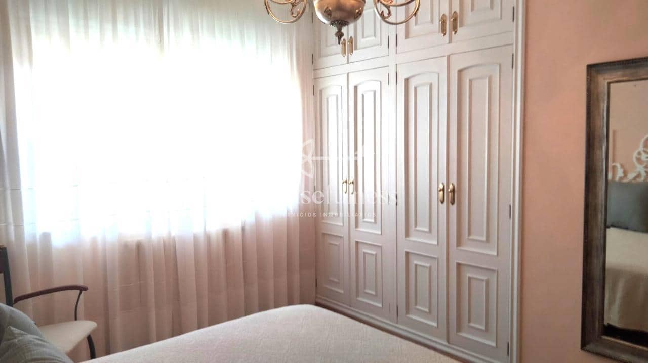 Chalet de 5 habitaciones en Ferrol en venta con garaje - 420.000 € (Ref: 9604617)