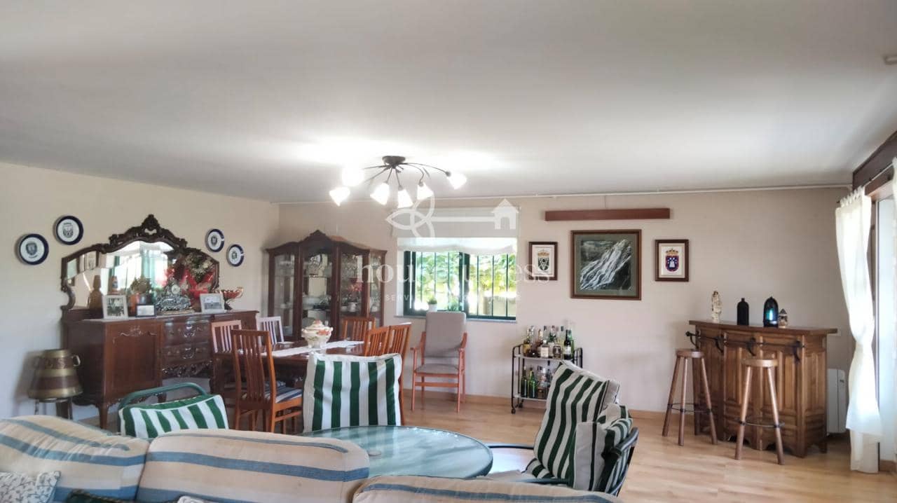 Chalet de 5 habitaciones en Ferrol en venta con garaje - 420.000 € (Ref: 9604617)