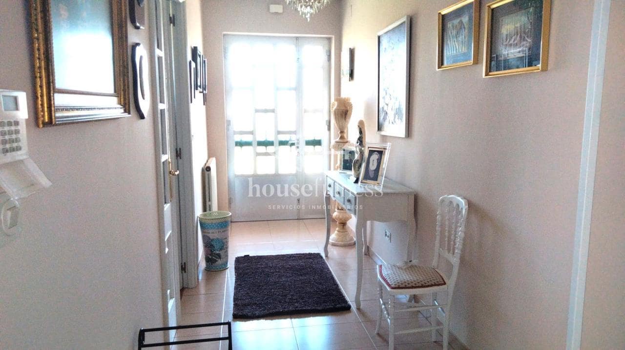 Chalet de 5 habitaciones en Ferrol en venta con garaje - 420.000 € (Ref: 9604617)