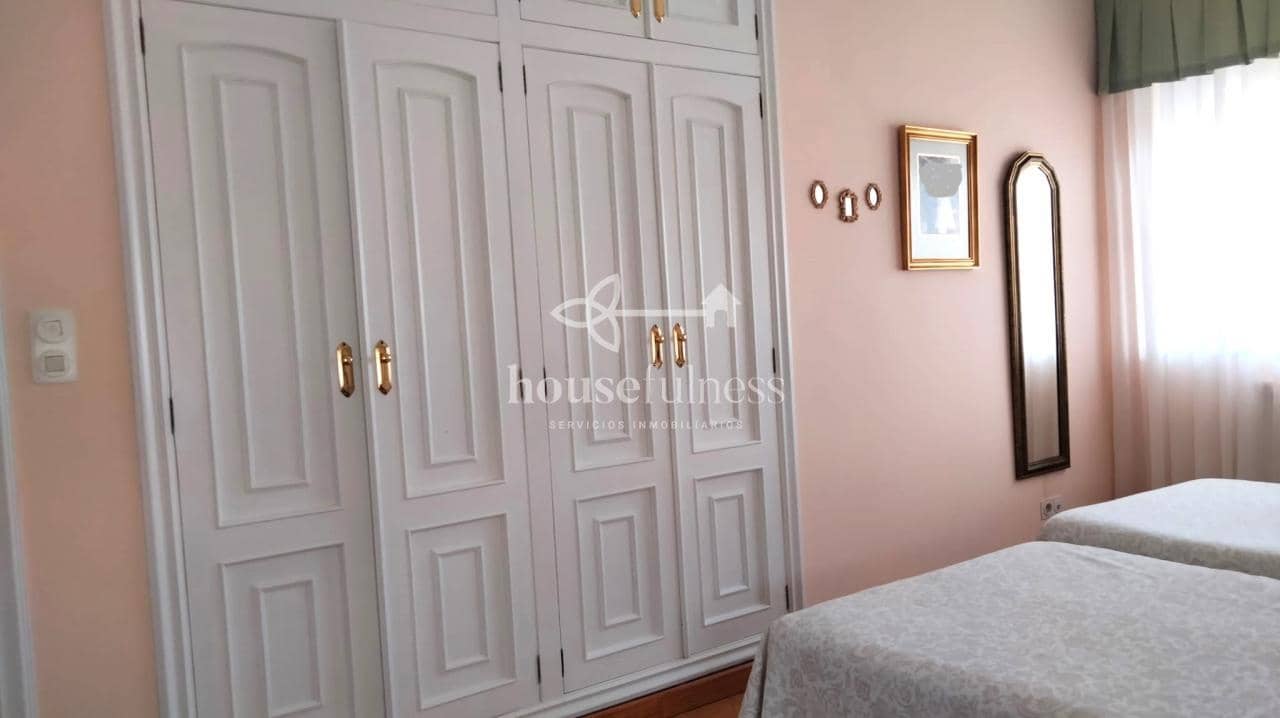 Chalet de 5 habitaciones en Ferrol en venta con garaje - 420.000 € (Ref: 9604617)