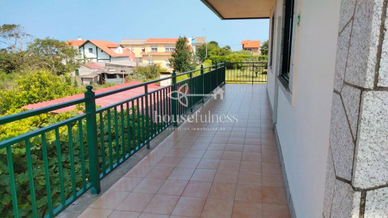 Chalet de 5 habitaciones en Ferrol en venta con garaje - 420.000 € (Ref: 9604617)