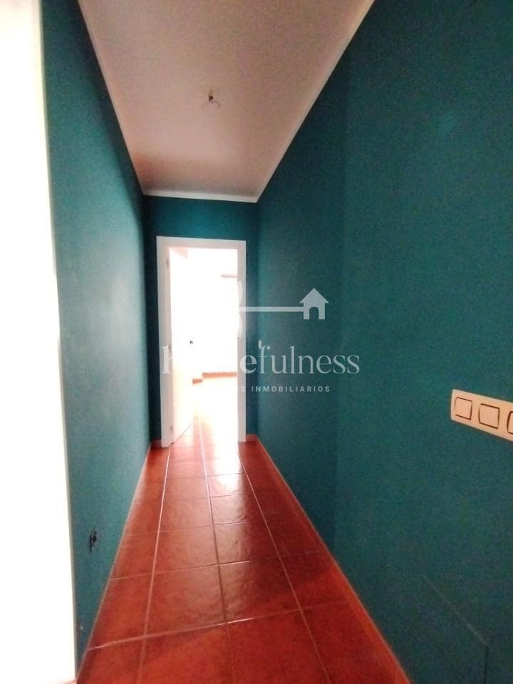 4 sovrum Lägenhet till salu i Ares - 189 000 € (Ref: 9647811)