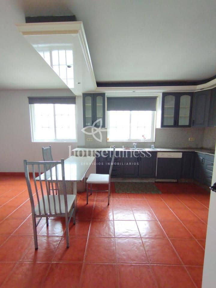 4 sovrum Lägenhet till salu i Ares - 189 000 € (Ref: 9647811)