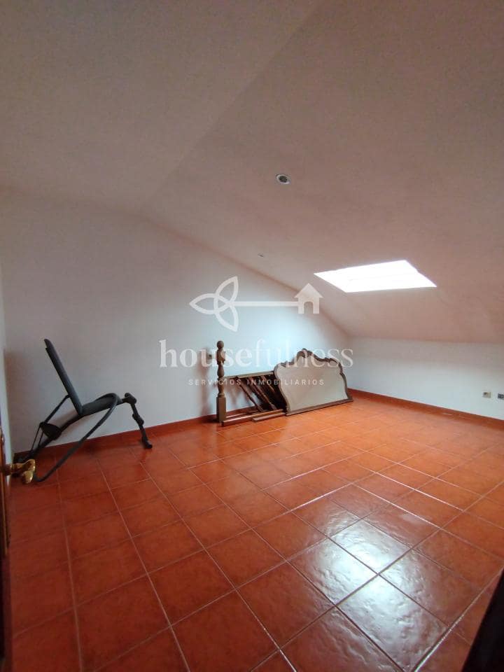 4 sovrum Lägenhet till salu i Ares - 189 000 € (Ref: 9647811)