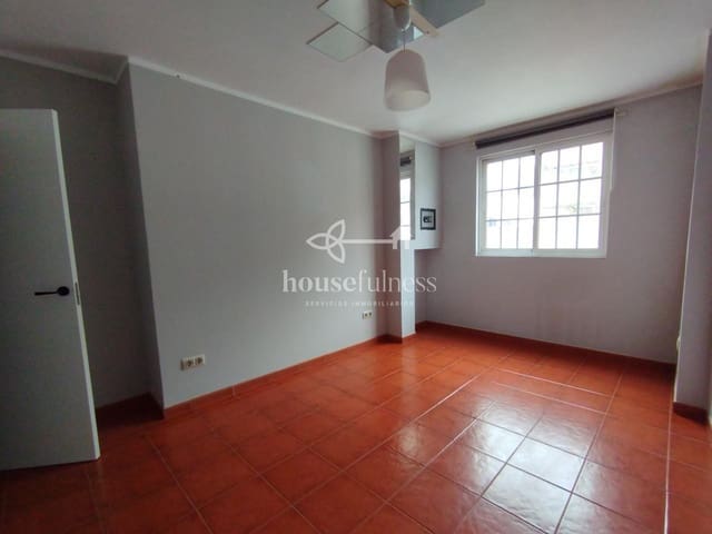 4 sovrum Lägenhet till salu i Ares - 189 000 € (Ref: 9647811)