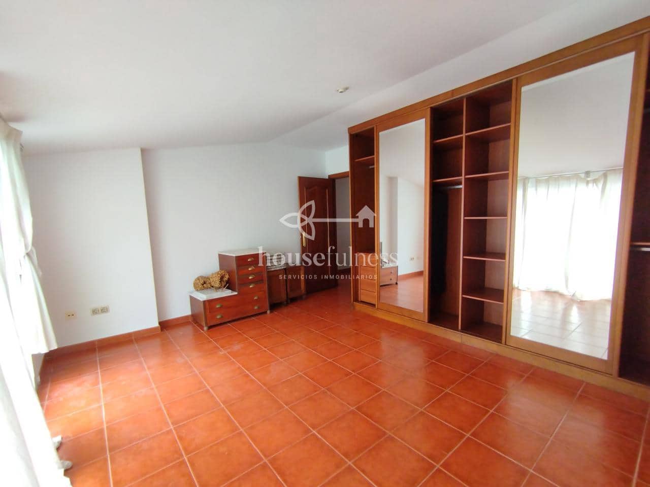 4 sovrum Lägenhet till salu i Ares - 189 000 € (Ref: 9647811)