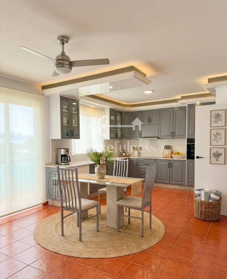 4 camera da letto Appartamento in vendita in Ares - 168.000 € (Rif: 9647811)