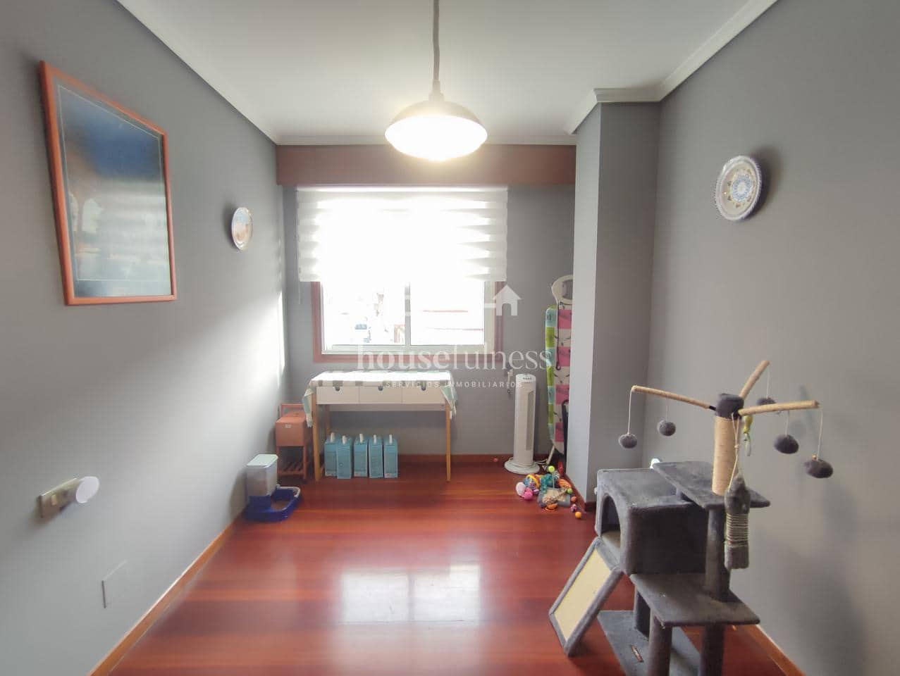 4 sovrum Lägenhet till salu i Ferrol med garage - 220 000 € (Ref: 9673852)