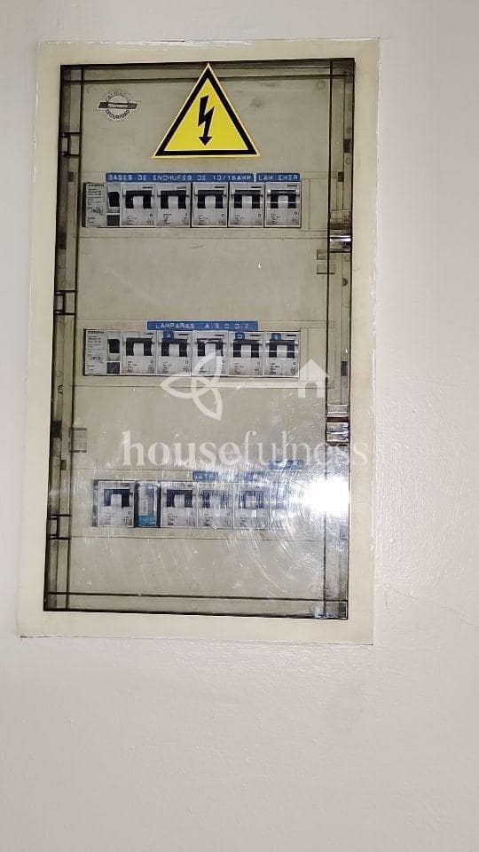 Commercial for rent in Pontedeume with garage - € 800 (Ref: 9682379)